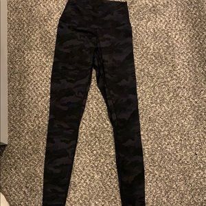 Black camo high waisted leggings